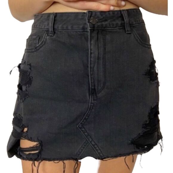 Hollister Black Distressed Denim Skirt - Picture 1 of 9